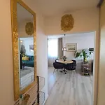 Apartamento 7thheaven Centre Free Parking In The Building Bratislava