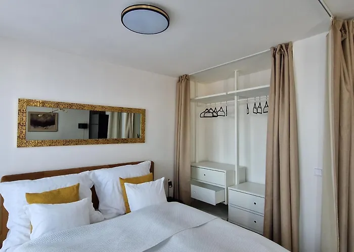 Apartamento 7thheaven Centre Free Parking In The Building Bratislava