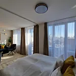7thheaven Centre Free Parking In The Building 布拉迪斯拉发